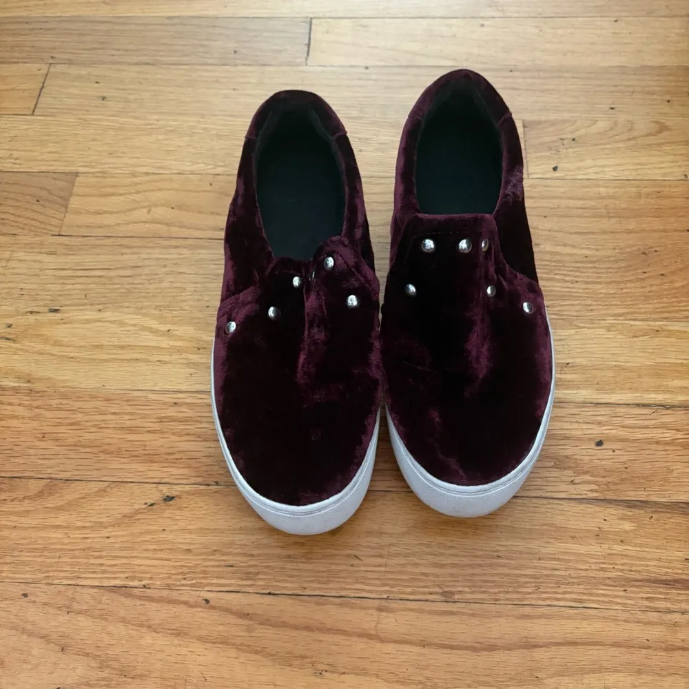 Rebecca Minkoff Burgundy Velvet Sneakers Size 8 - Image 2