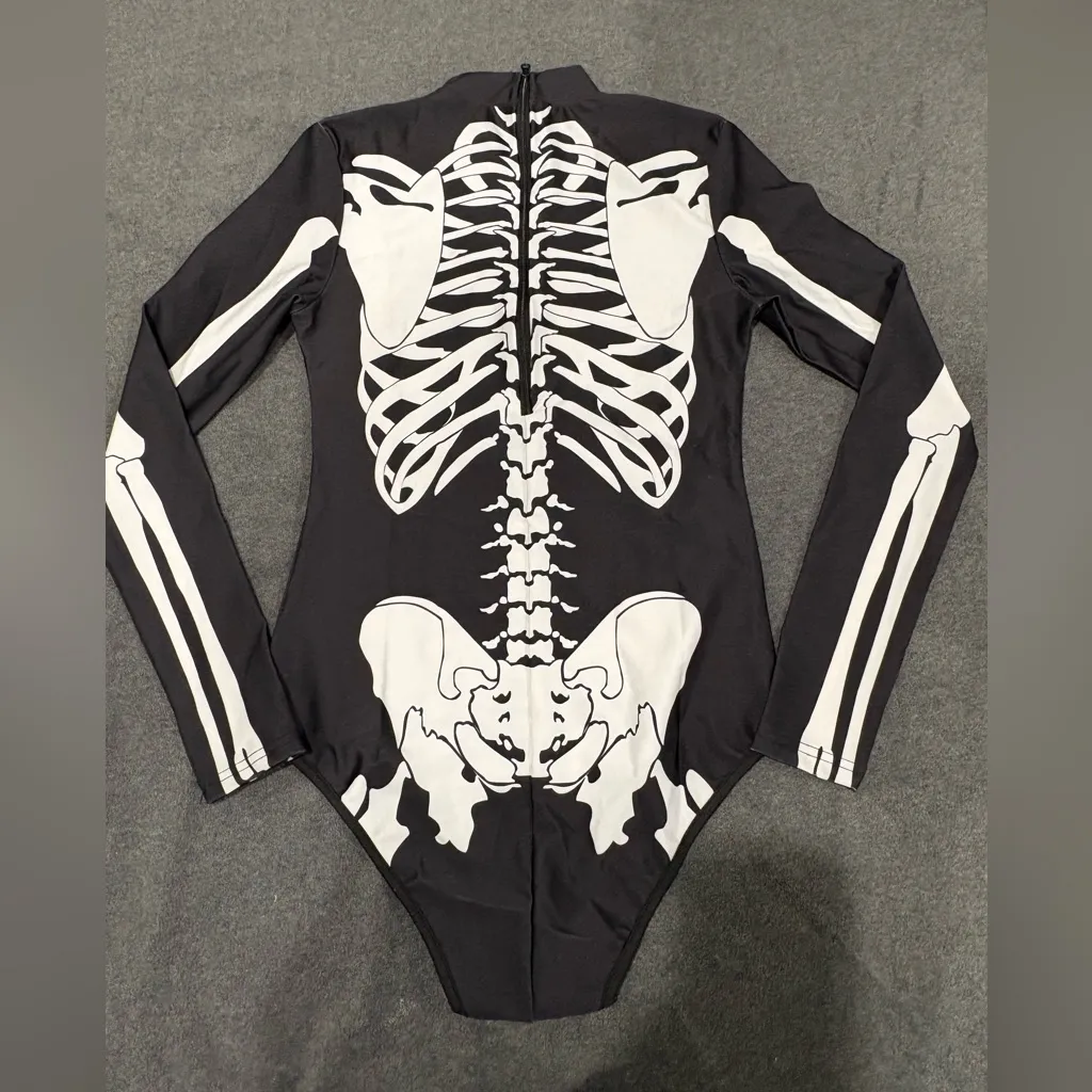 🆕 Skeleton Print Black Bodysuit Size S/M - Image 2