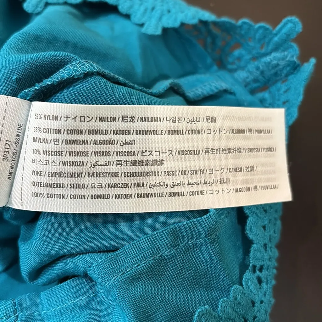 Hollister Croched Lace Teal Halter Midi Dress Size 4 - Image 8