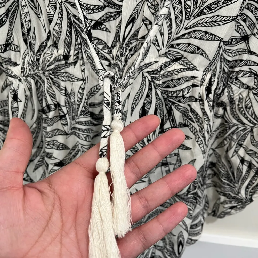 Volcom Fox Tail Palm Romper Small - Image 7