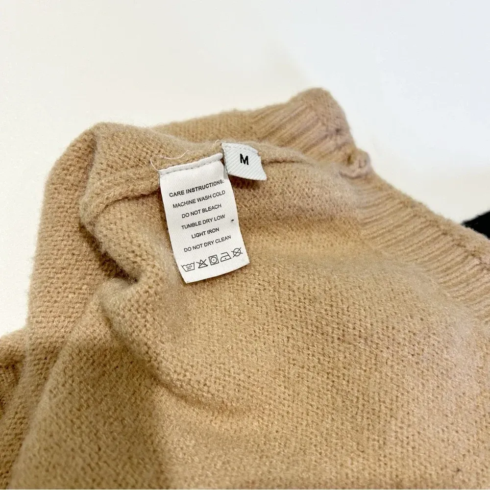 On Trend Cream and Black Turtleneck Sweater Tan Size M - Image 8