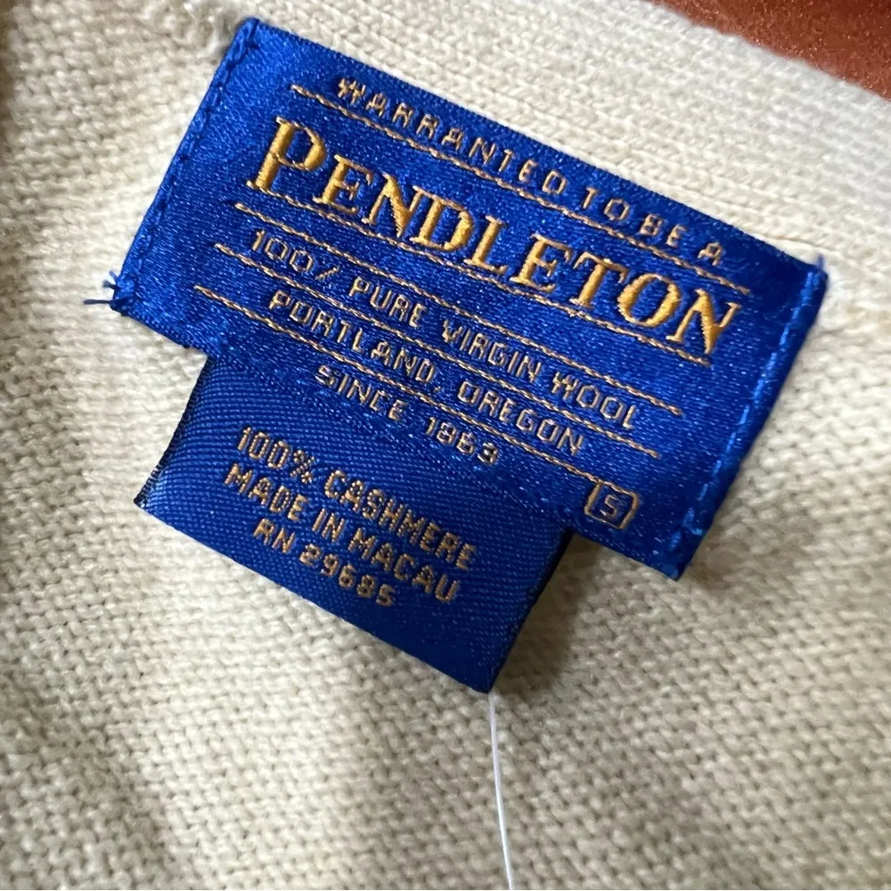Vintage Pendleton Cashmere Button front cardigan Small NOS new - Image 2