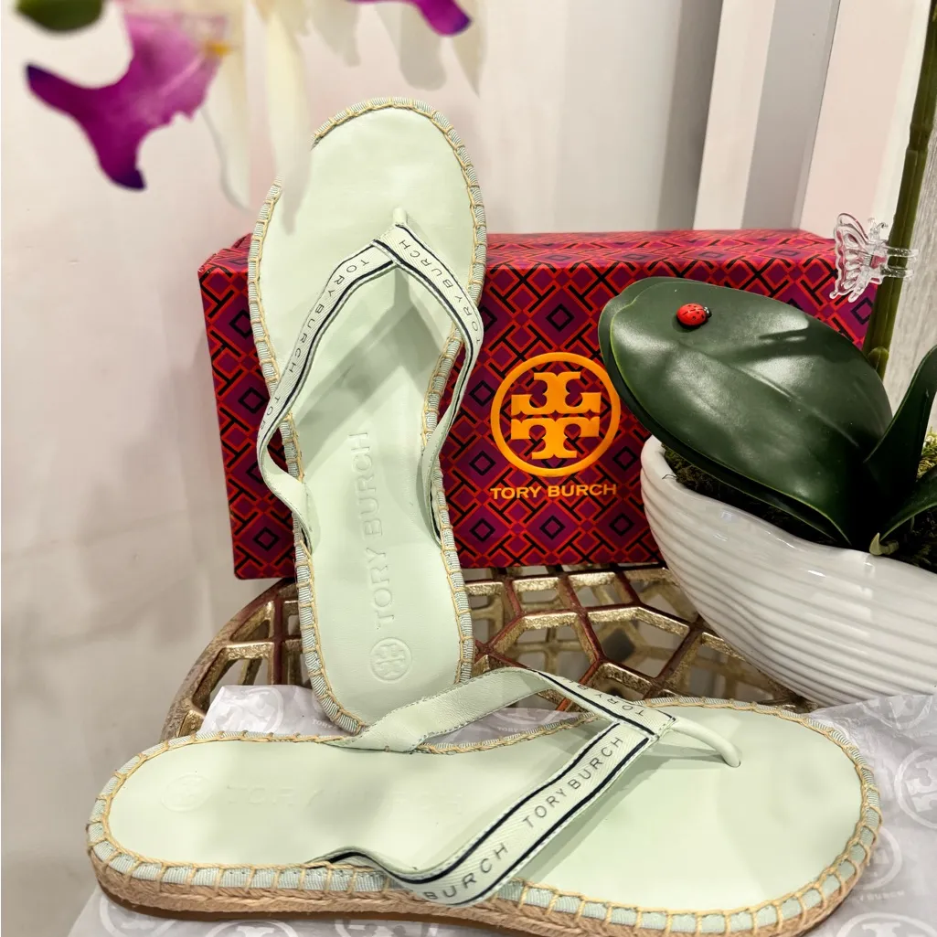 Tory Burch Ribbon Logo Thong Espadrille Sandal in Meadow Mist/Navy, Size 8 - NIB - Image 2