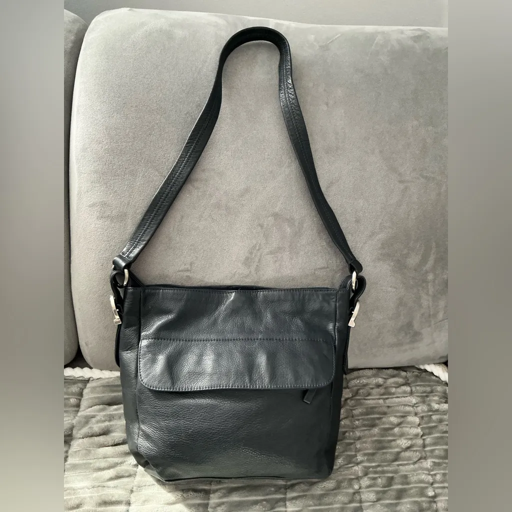 Genuine leather bag 🪻🪻🪻 Black - Image 3