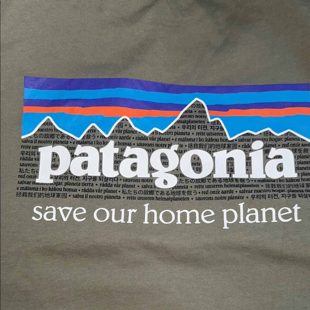 Patagonia Women's Short Sleeve Tee in green size L 100%organic cotton - Image 5