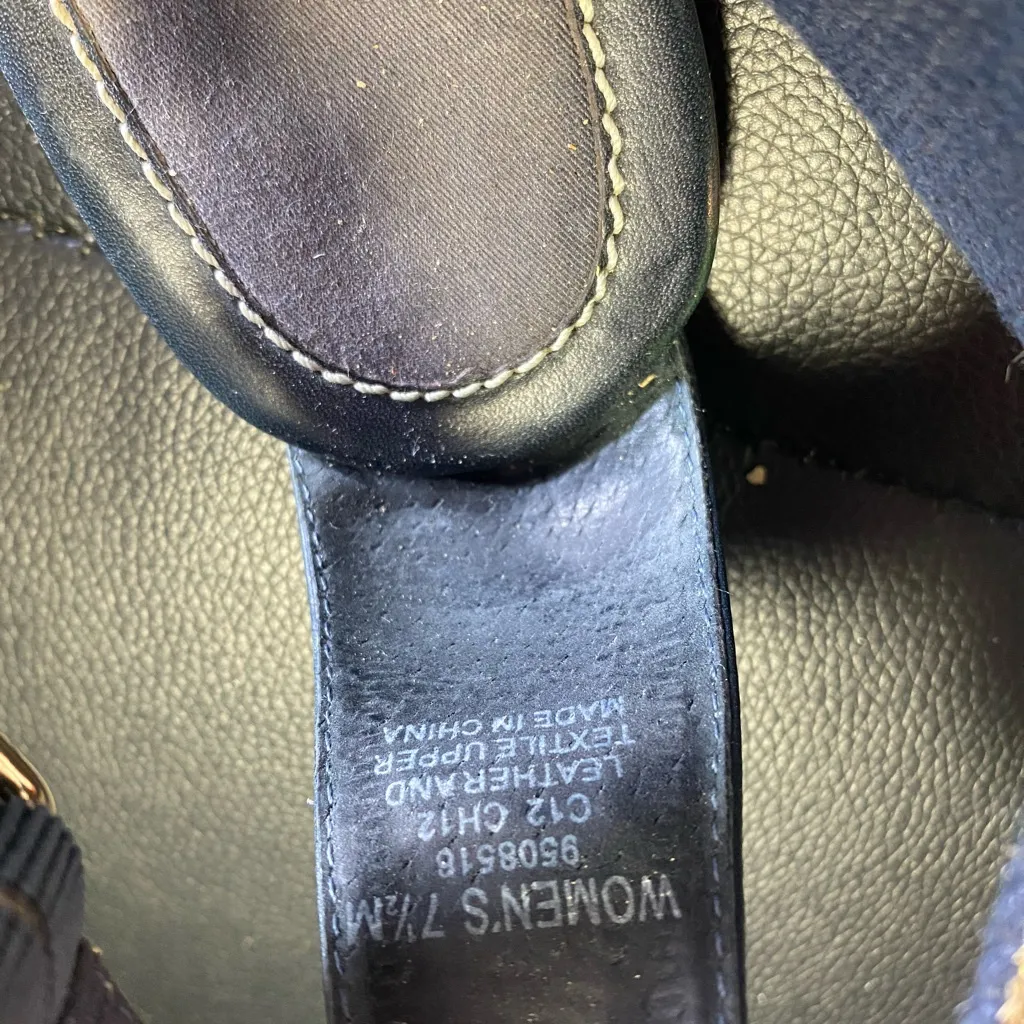 Sperry Stylish Women's Sandals with Straps Navy Blue and Gold Size 7 1/2 - Image 10