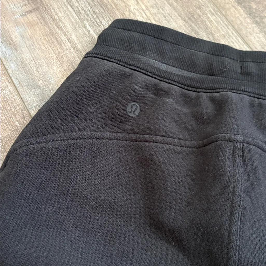 Lululemon scuba shorts black size 0 - Image 8