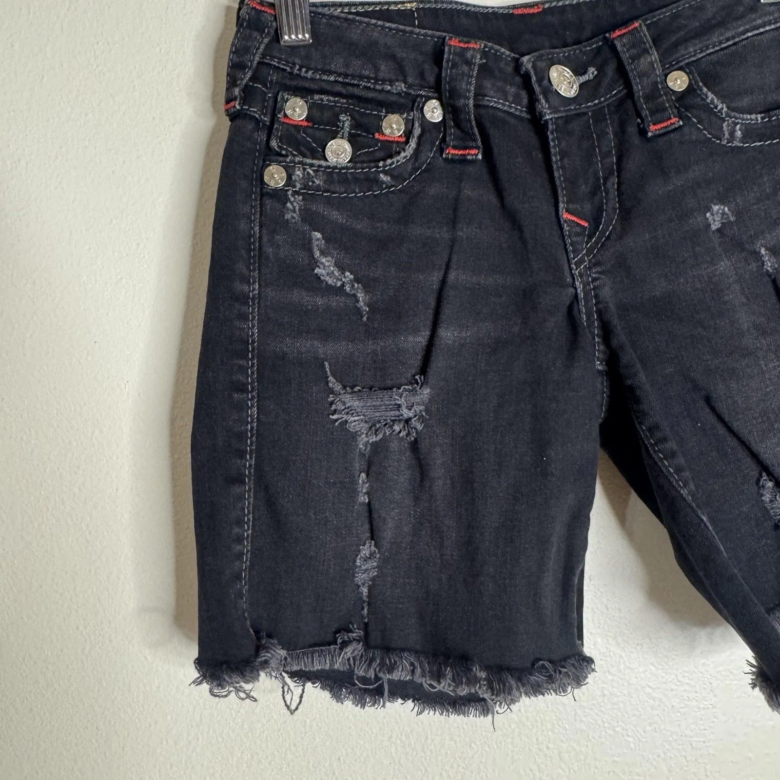 True Religion Shorts Womens 24 Distressed Denim Cutoff Mid Rise Frayed Jeans y2k - Image 4