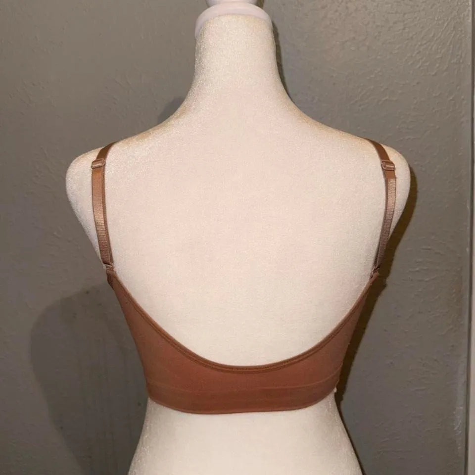 Skims Seamless Sculpt Bralette S/M Like New - Image 2