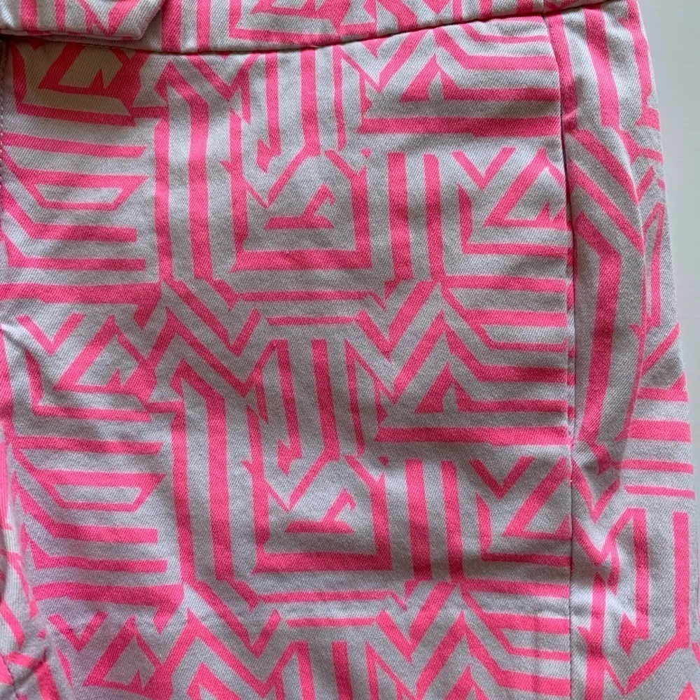 J.Crew  Pink Tiki Cargo Shorts - Image 7