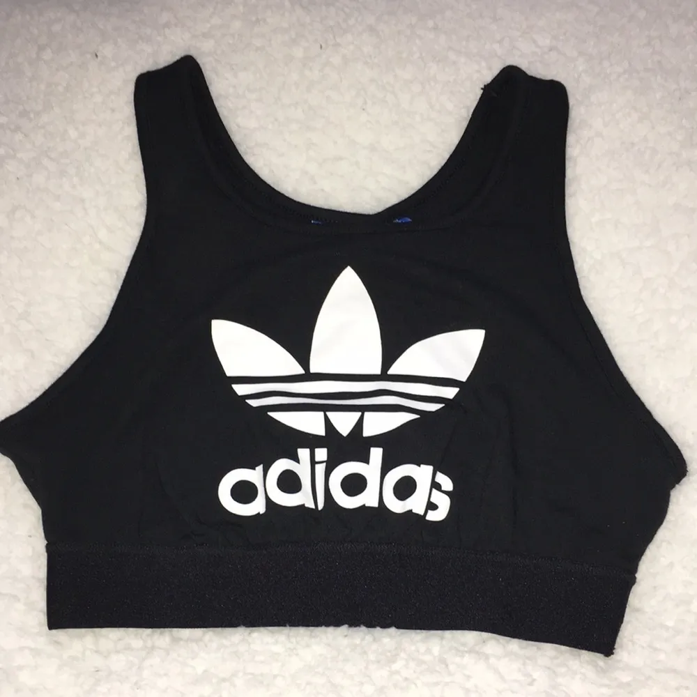 Adidas sports bra black and white size XS active wear gym sports wear comfy bra‌ - Image 3