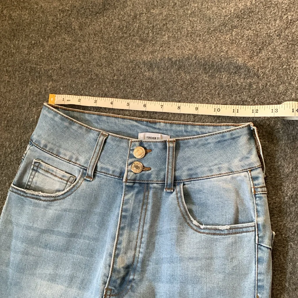 Forever21 Light Washed Jeans 26 - Image 7