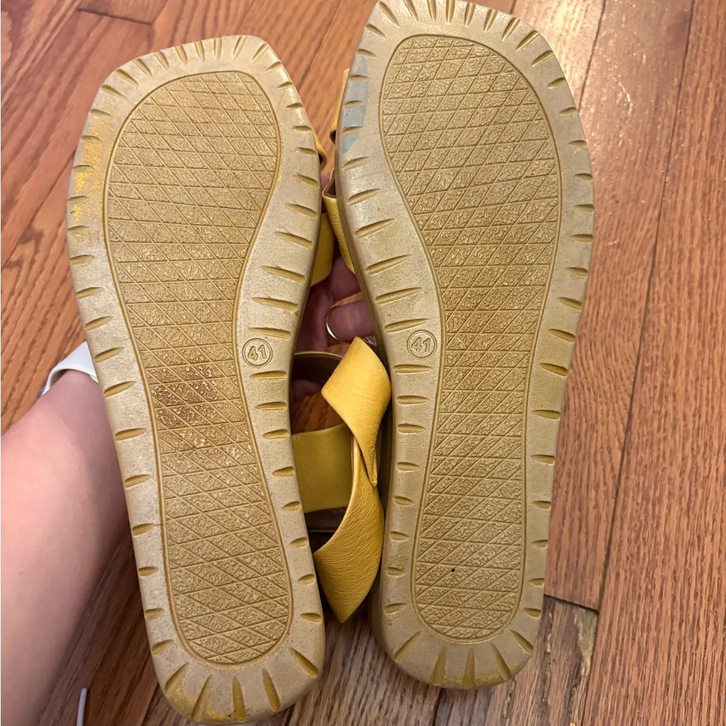 Bueno Yellow Leather Strappy Wedge Sandals - Image 5