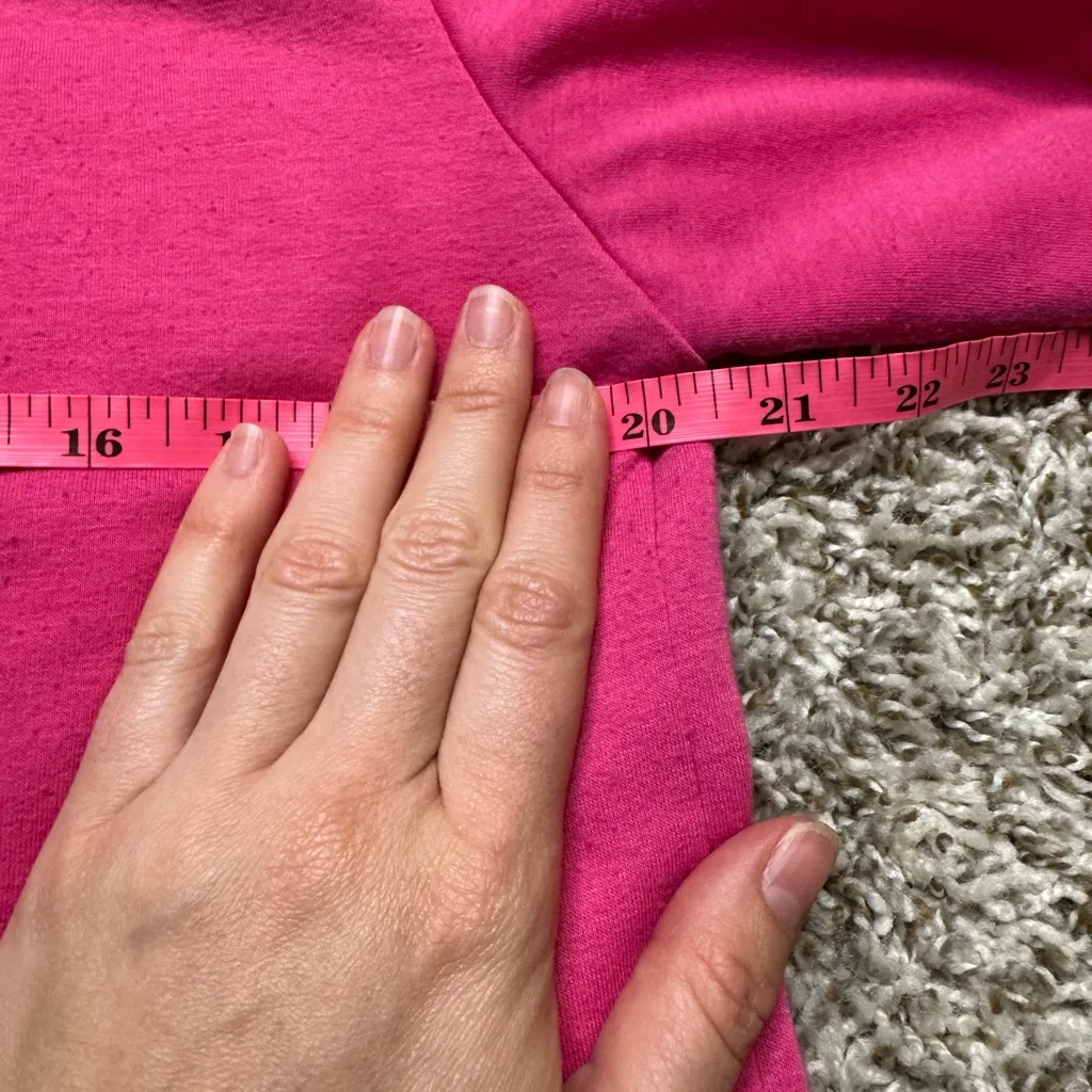 Pink Cropped Hoodie w/ Pop Art “Young Romance” Comic Patch Size L - Image 4