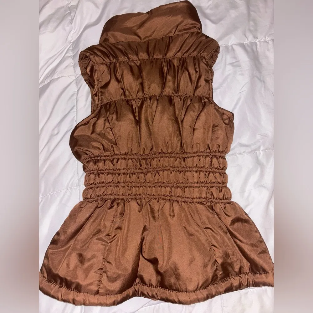 Woman’s Brown Vest - Image 4