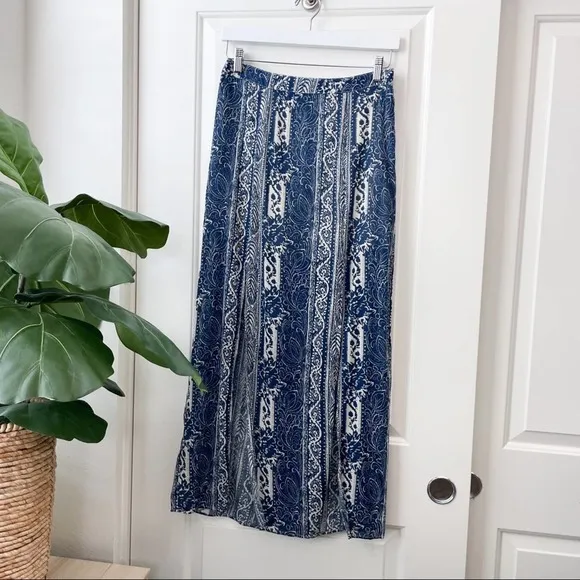 AEO Boho Maxi Skirt Blue Floral 6 - Image 3