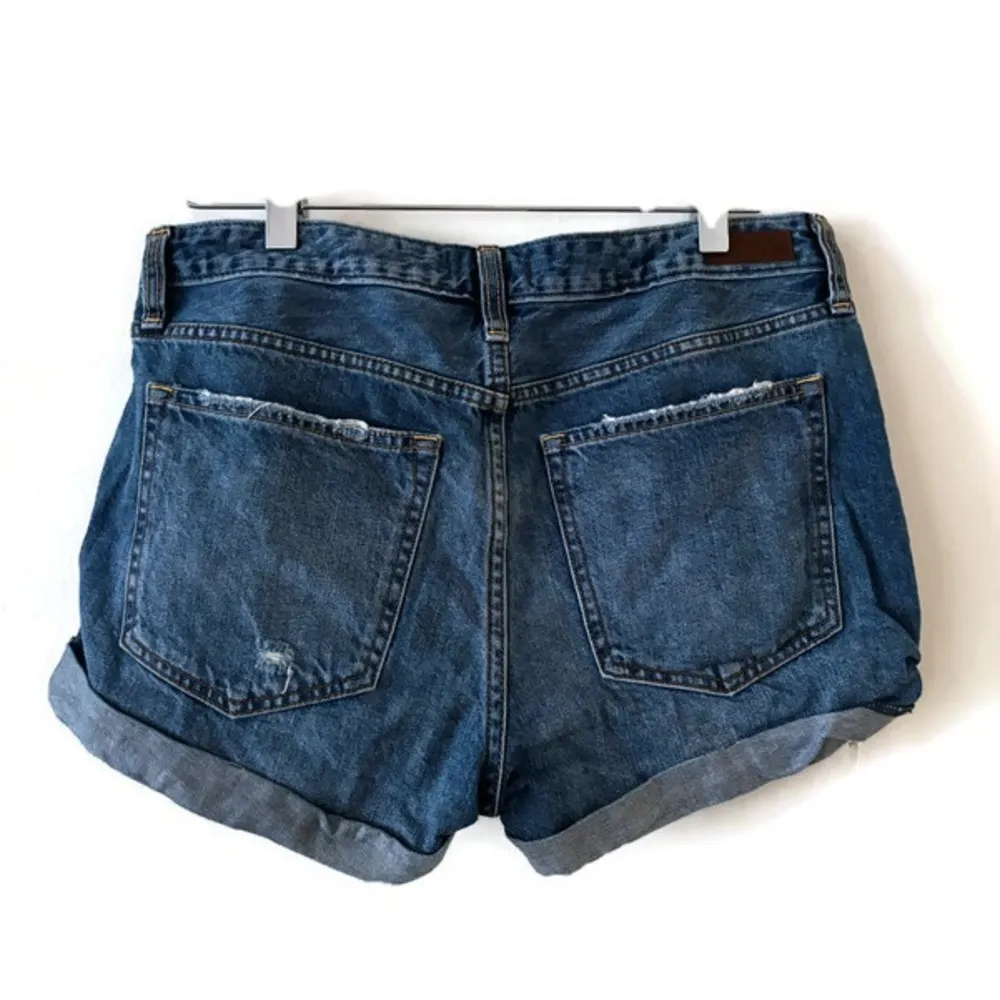 Abercrombie & Fitch Ames Low Rise Boyfriend Shorts Size 6 - Image 2