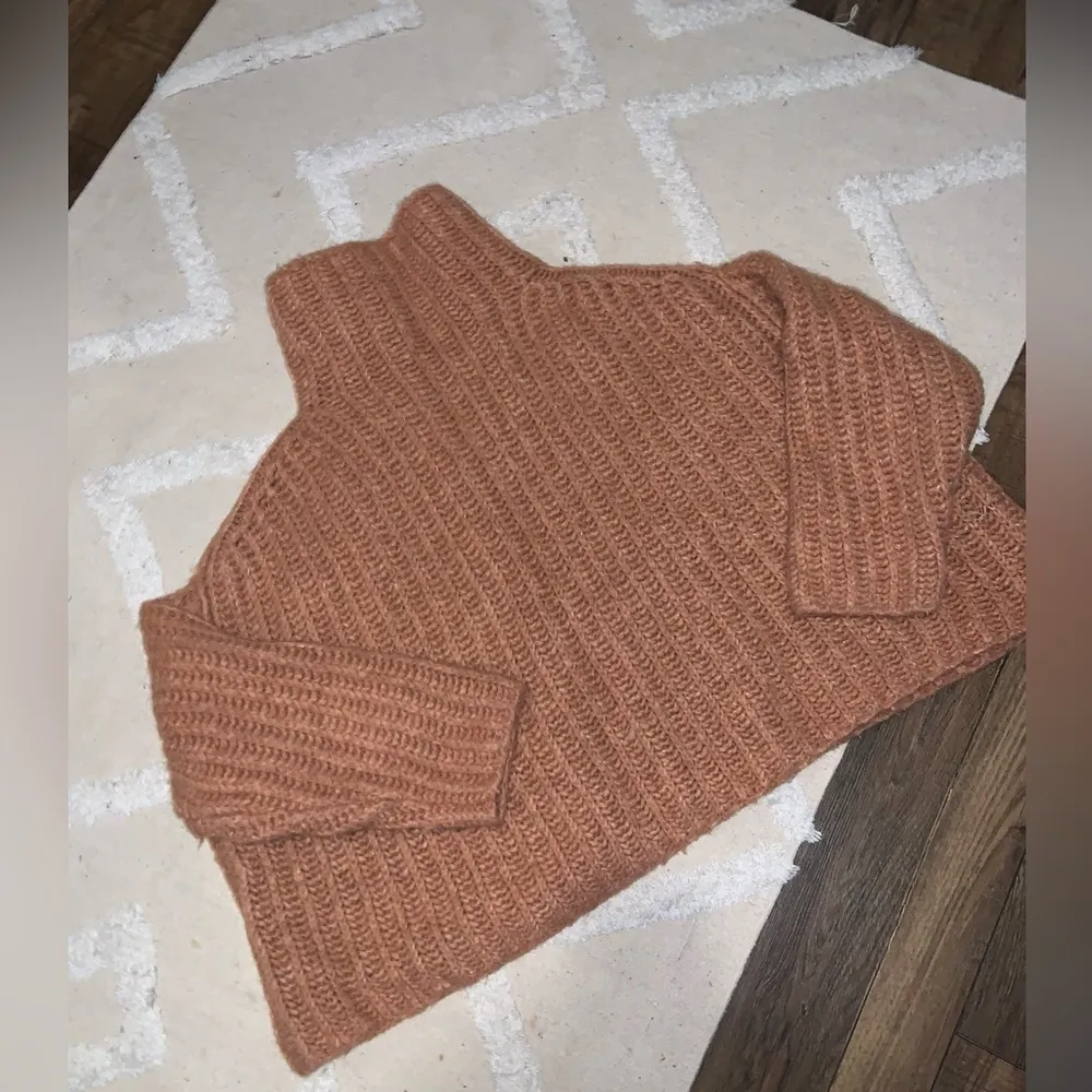 Free People Fluffy Fox revolve Wool Alpaca Blend fall Turtleneck sweater casual - Image 3