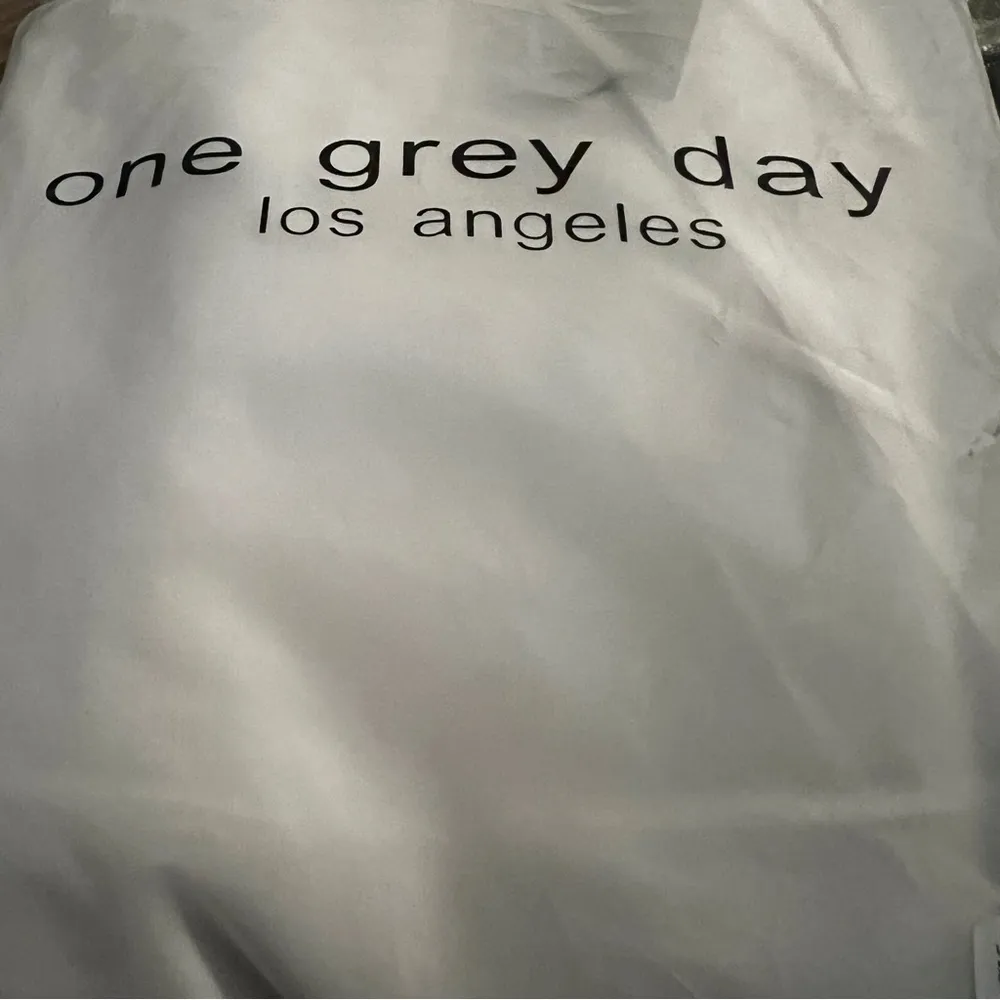 One Grey Day OGD NWT Leon Top in Ivory. SIZE LARGE White - Image 4