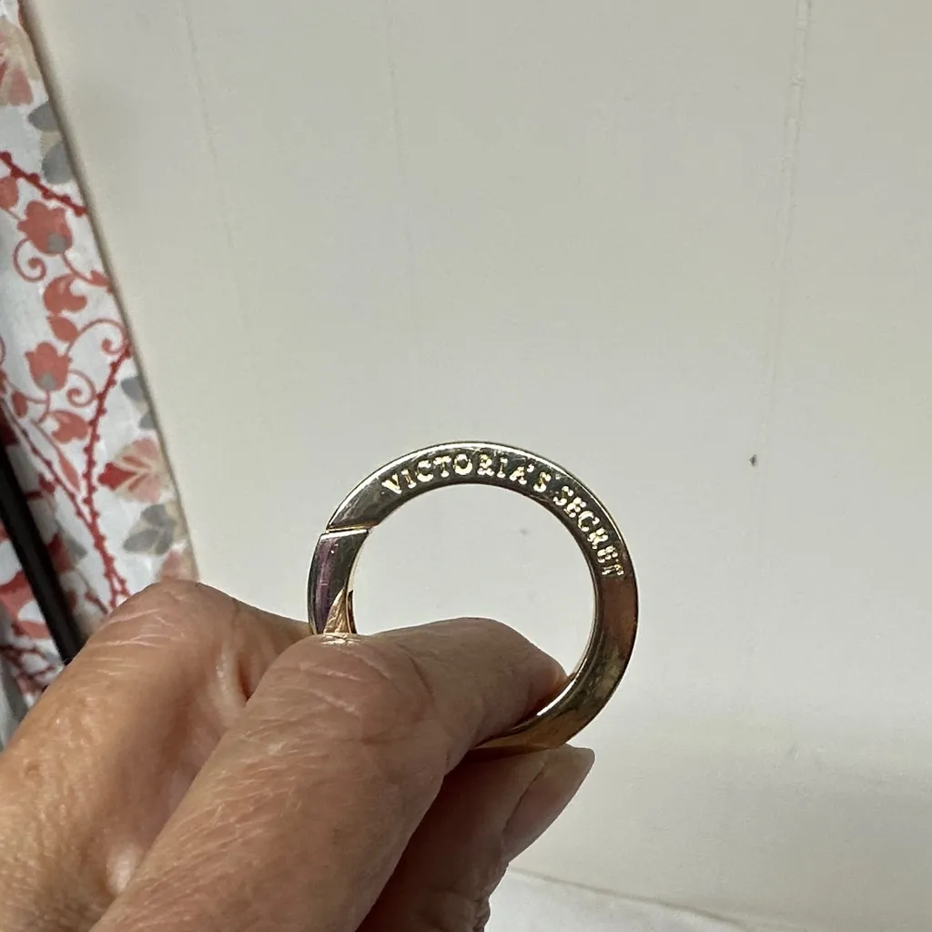 Victoria's Secret Pink Quilted Wristlet/ coin purse key chain - Image 9