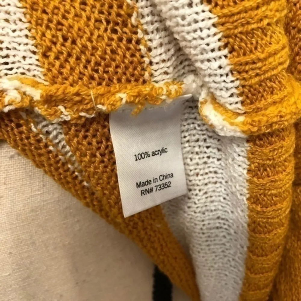 SO Chunky Orange Ivory Crew Neck Sweater Size M - Image 8