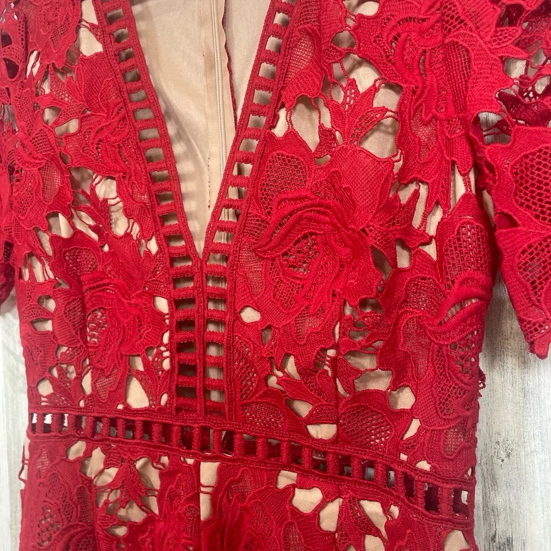 ASTR The Label Lace V-Neck Romper Red Nude size M Party Holiday Cocktail Cut Out - Image 6
