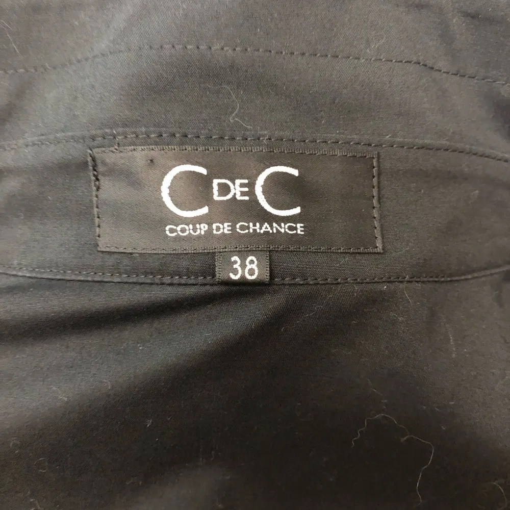 women's black suit. Jacket and skirt. Size undefined - Image 6