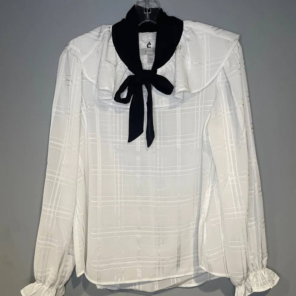 cupio  White Blouse With Black Bow Size Small - Image 3