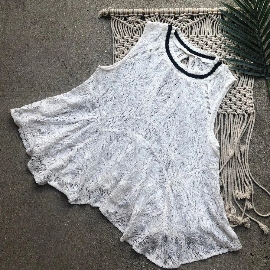 Lace Tank Top Medium - Image 6