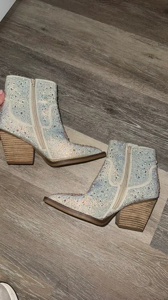 Rhinestone Cowboy Boots Silver Size 7 - Image 2