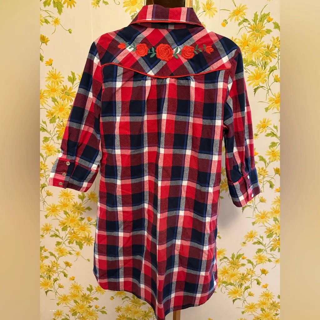Plaid button up shirt size M Red Size L - Image 5