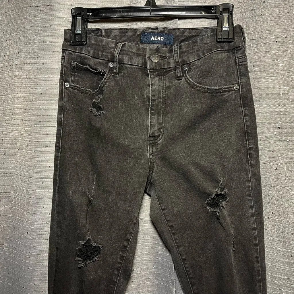 Aero High Rise Curvy‎ Distressed Faded/Acid Wash Jeans  Size 6 - Image 2