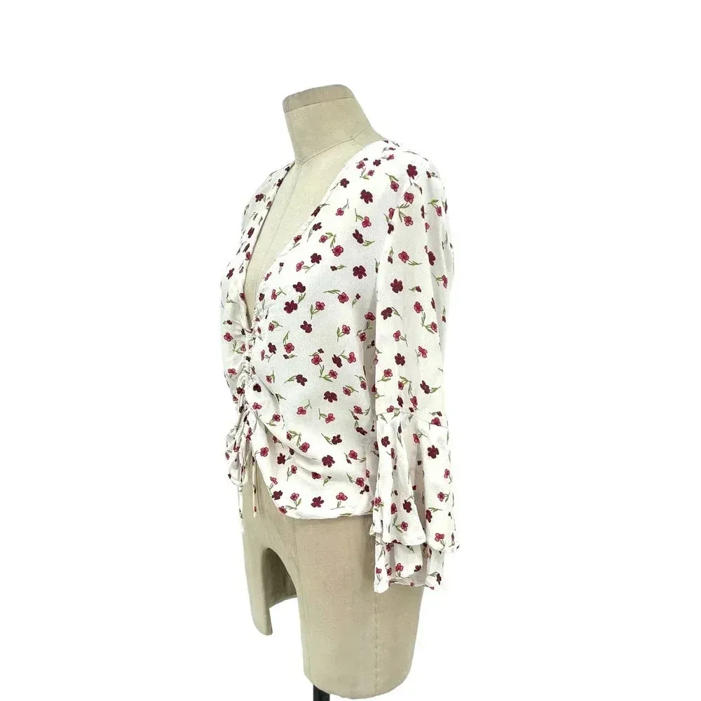 Flynn Skye Kirsty Ruched‎ Tie Front Top in Dream Lover Floral Print Size Small - Image 6