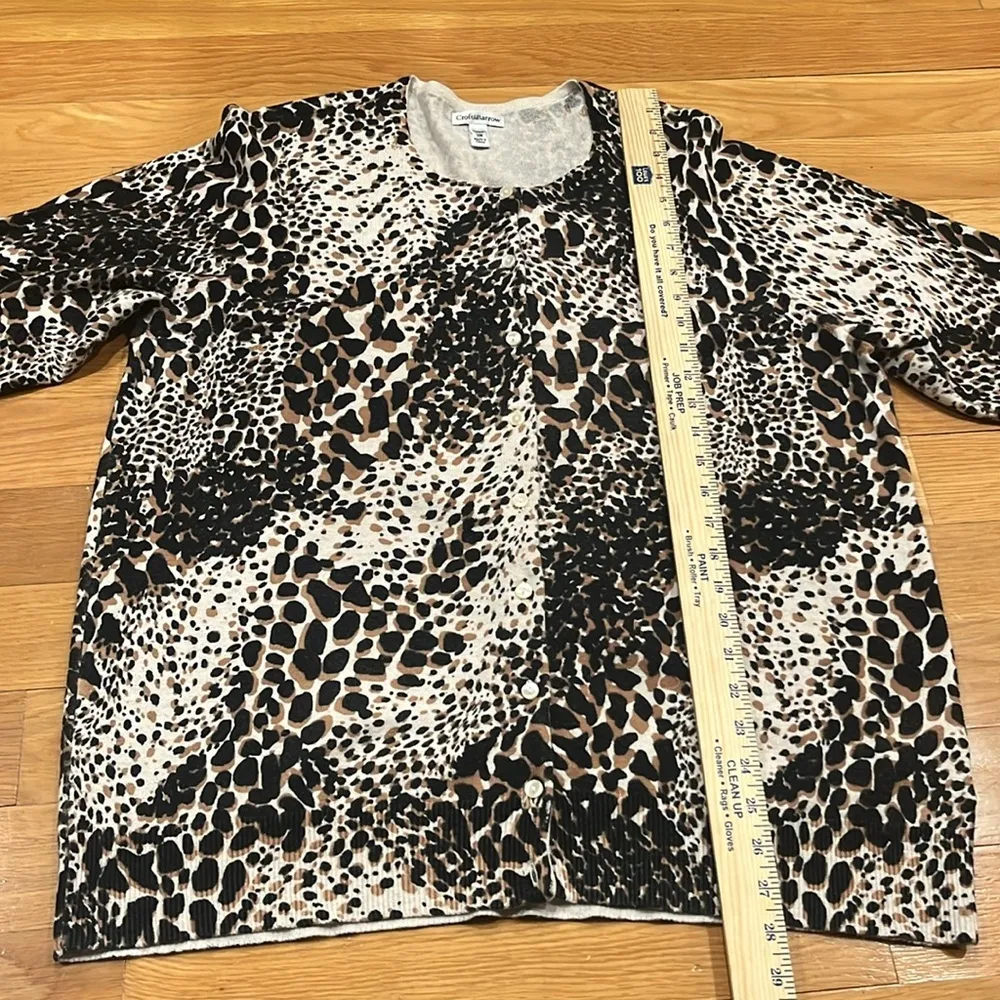 Croft & Barrow leopard print button down cardigan sweater size 1X. - Image 5