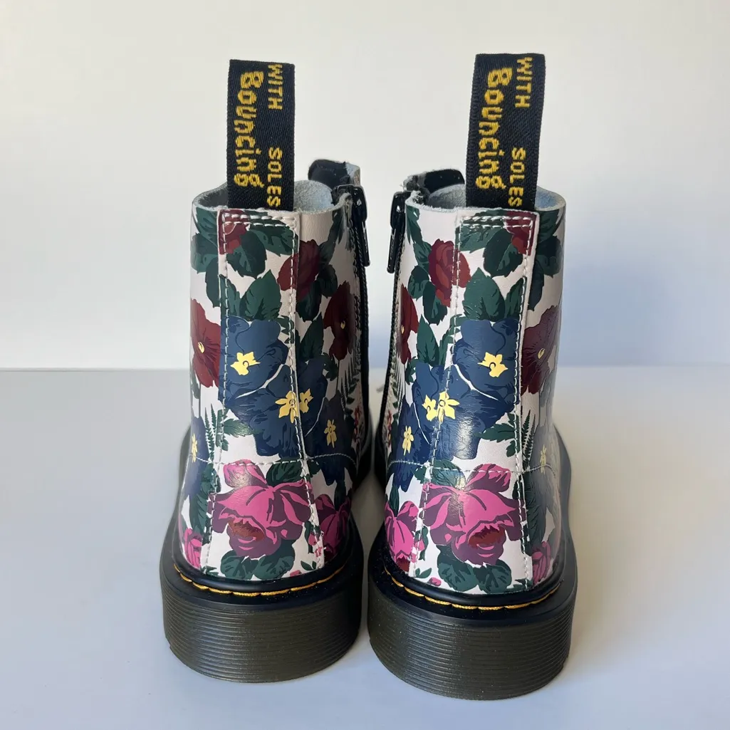 Dr Martens 1460 floral lace up boots NEW 5 - Image 7