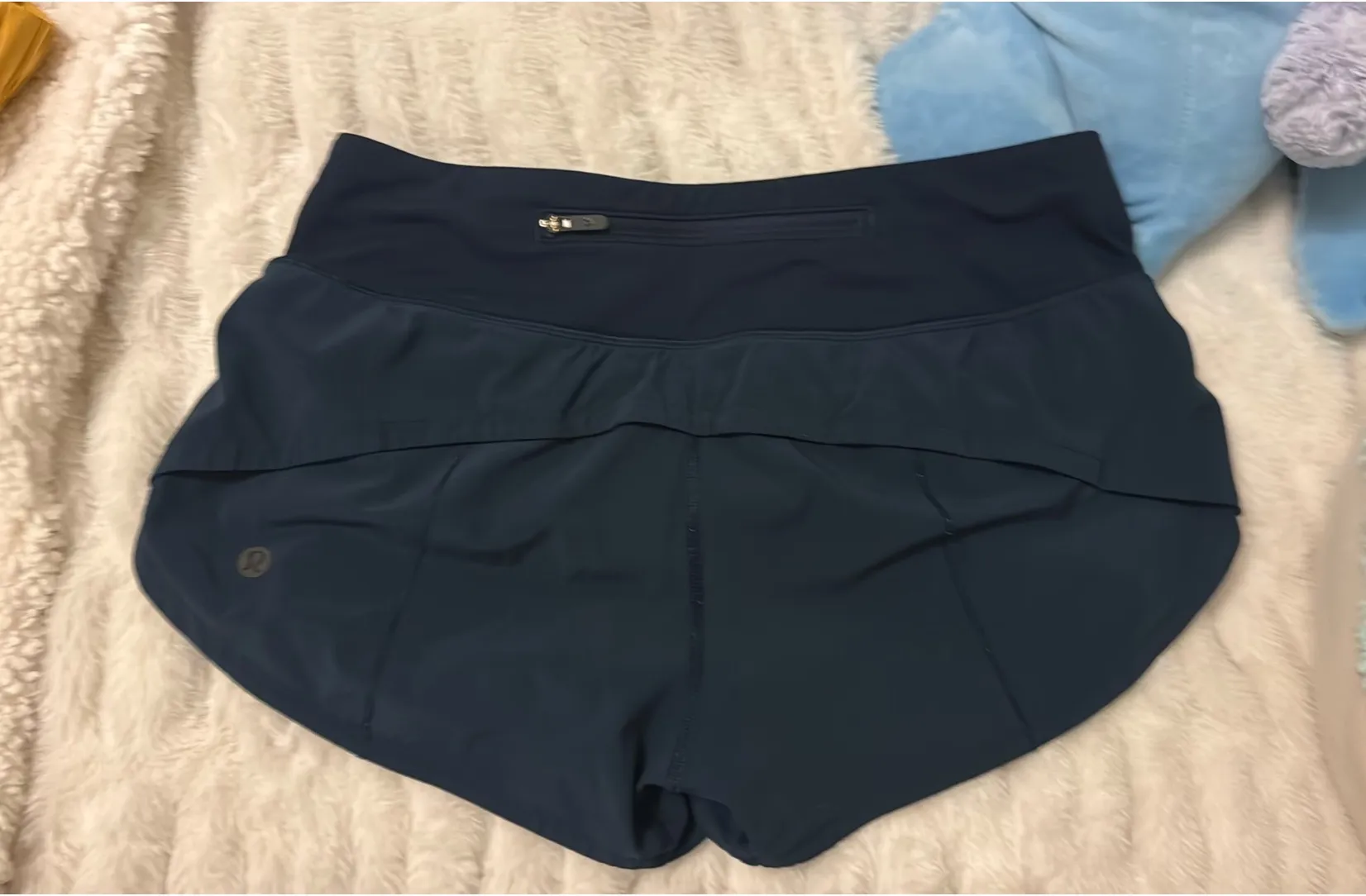 Lululemon Navy  Hotty Hot shorts  2.5" - Image 3