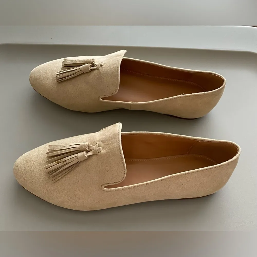 J. Crew Factory Faux Suede Tassel Smoking Loafers Size 9 In Light Khaki - Image 3