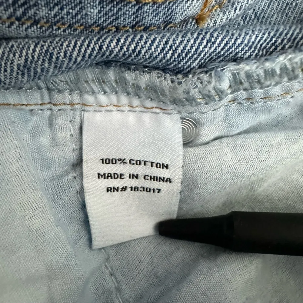 Princess Polly High Rise Light Wash Jeans Size 2 - Image 5