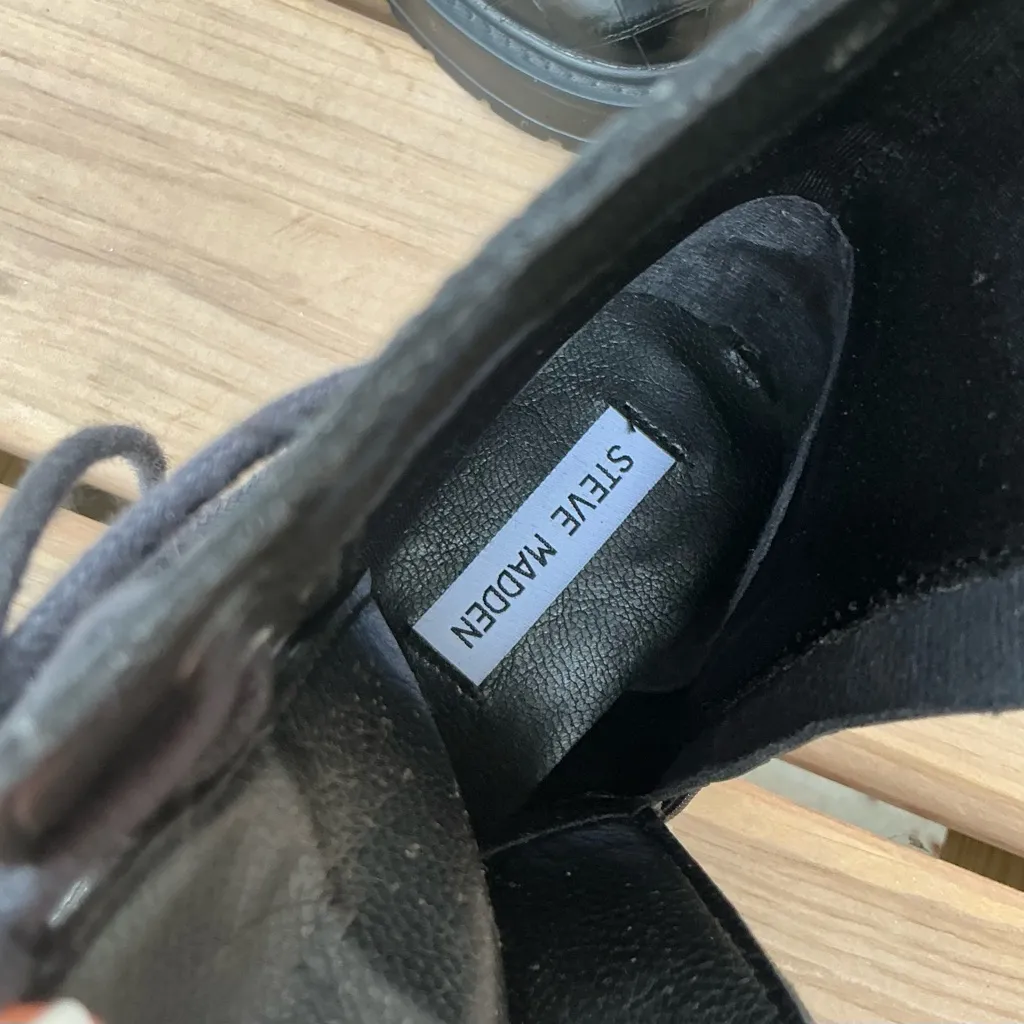 Croc-Embossed Lace-Up combat Boots🔥🔥 - Image 8