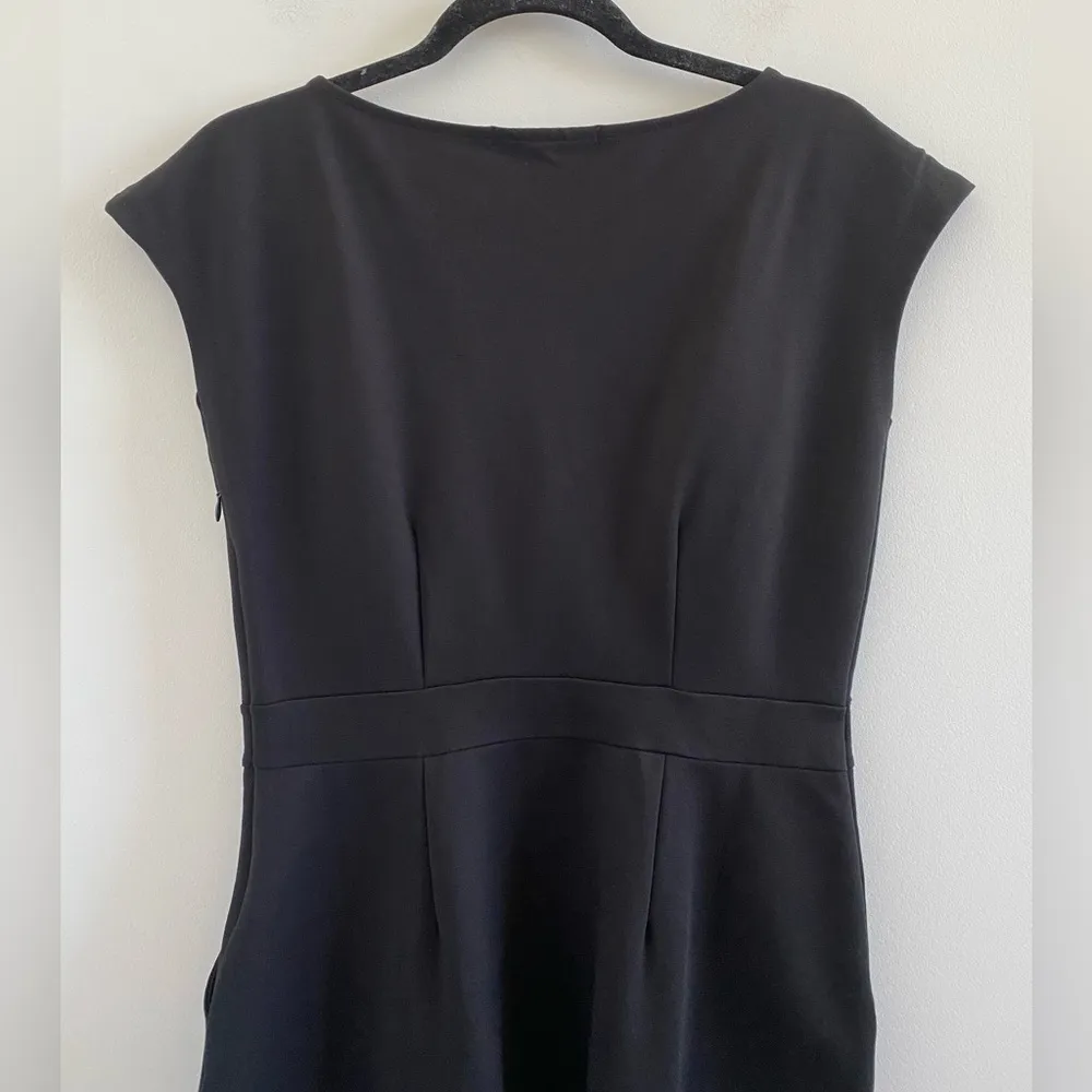 Quince Black Ultra Stretch Ponte Knit Cap Sleeve Dress Size Medium Minimalist - Image 9
