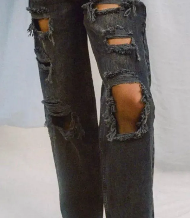 black distressed mom jeans - Image 2