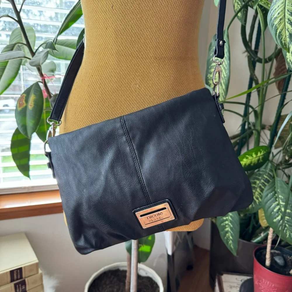 Nicole by Nicole Miller women’s black leather Bag - Image 4