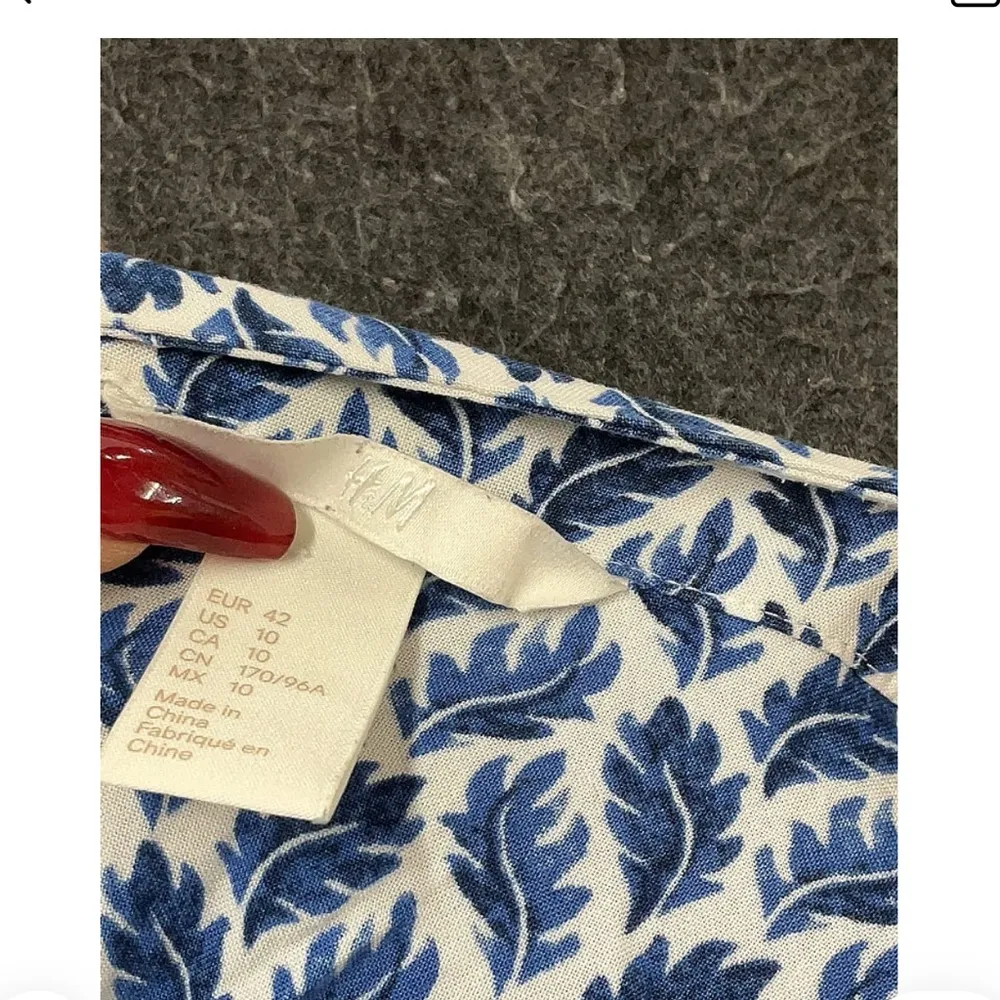 H&M Blue Patterned Midi Dress - Image 5