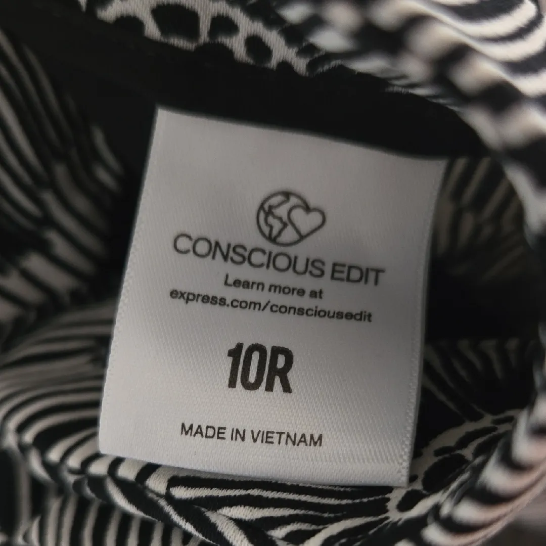 EXPRESS  Monochrome Floral Maxi Skirt - Image 3