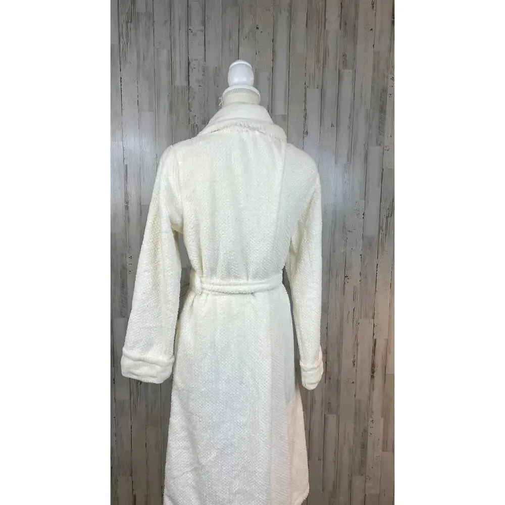 ULTA Women's S/M Fluffy White Bathrobe Tie Wrap Shawl Collar Soft Pockets - Image 4