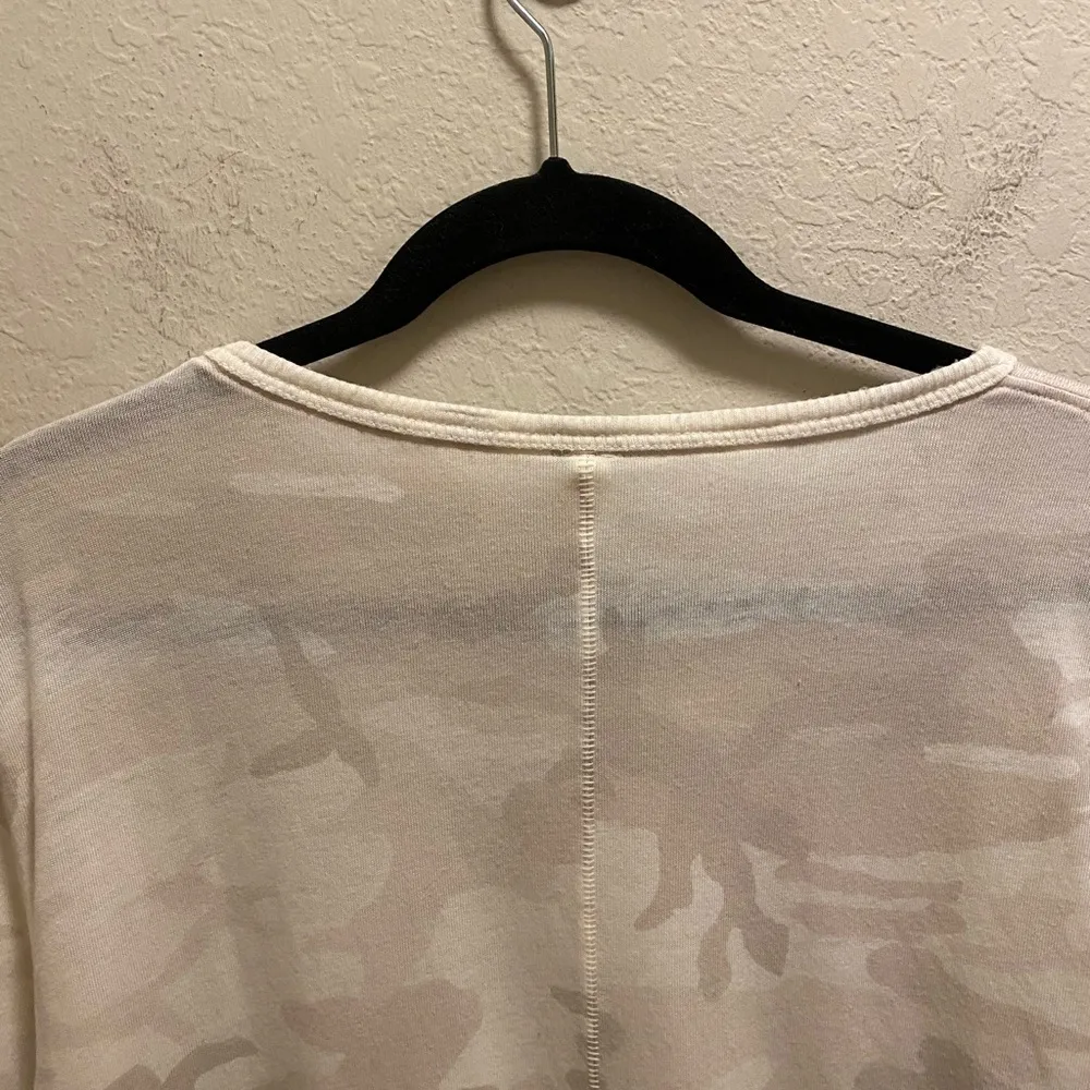 Free People We The Free Oversized Clare Camo T-Shirt Size Small - Image 11