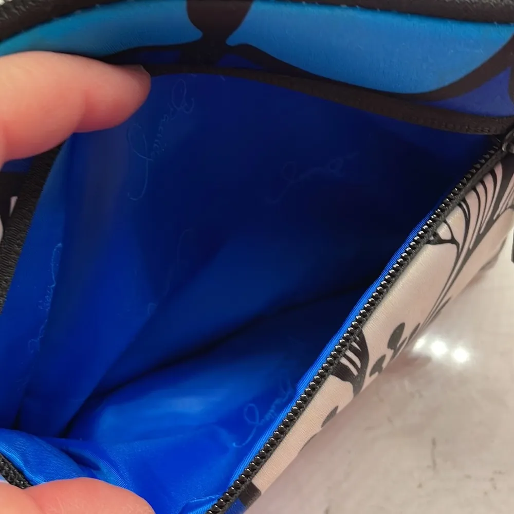 Vera Bradley Scuba Multi Zipper pocket pouch - Image 7