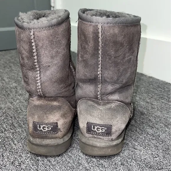 ugg boots size 7 women - Image 3