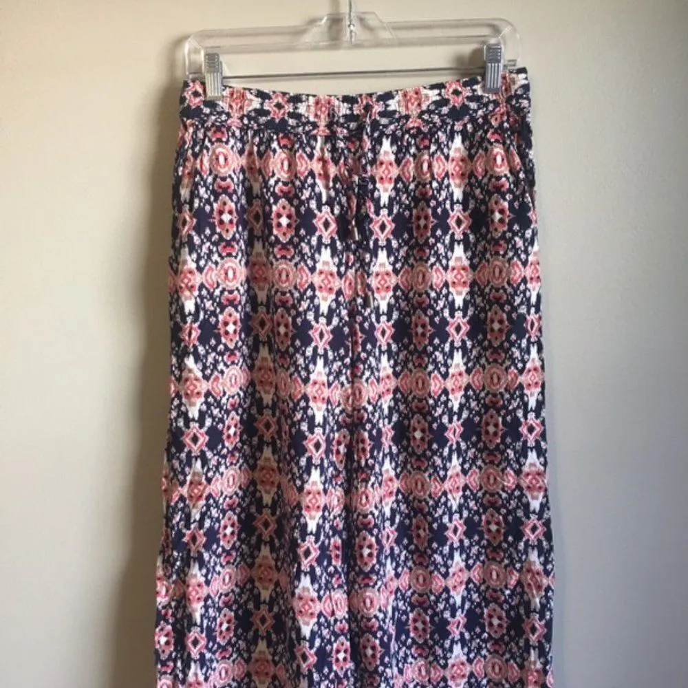 Lucy & Laurel medium cropped stretchy pants - Image 4