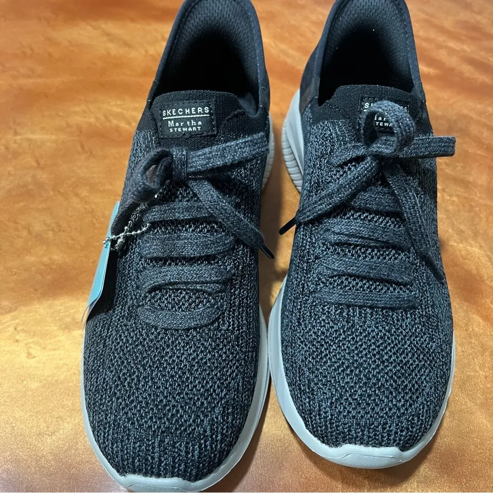 NWT Skechers Martha Stewart Ultra Flex 3.0 slip on sneakers Black Knit Sneakers - Image 3